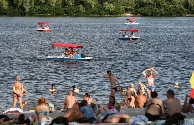 У Києві заборонили купатися на всіх пляжах