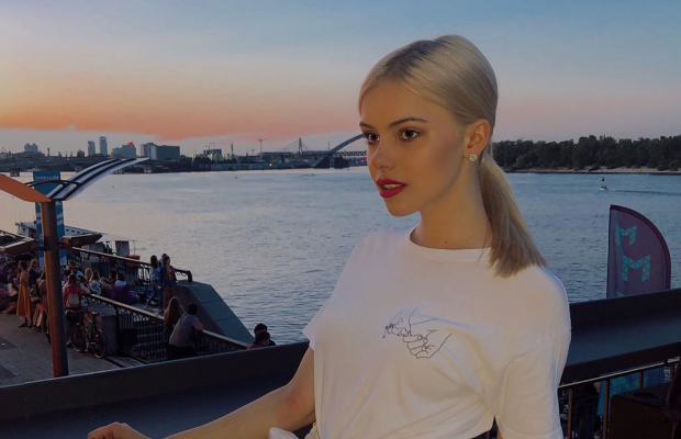 "Чекала кохання": зірка "Школи" Маша Краш розповіла, що важливо не квапити події