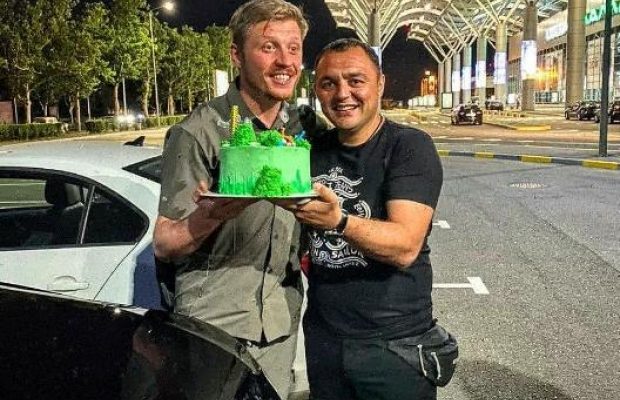 В Украину вернулся одесский велопутешественник Верин, застрявший в Аргентине из-за COVID-19 (фото)