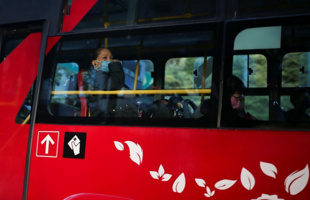Пандемия коронавируса: в ЕС призвали носить маски во всех видах транспорта