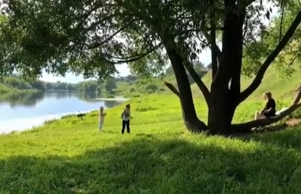 На видео с Аллой Пугачевой заметили пугающую деталь