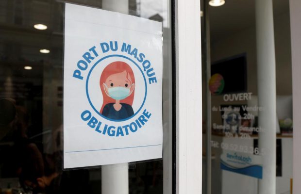 У Франції через погіршення ситуації з COVID-19 можуть ввести загальнонаціональний карантин