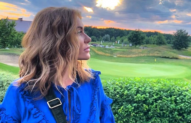 "Молода бабка": Слава з "НеАнгелів" показала фігуру в купальнику після народження двох дітей