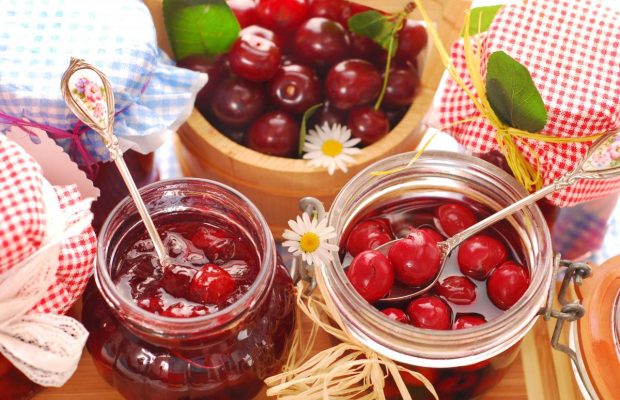 Что консервировать в июле и августе: советы опытных хозяек