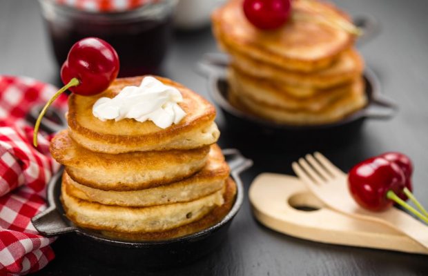 Как приготовить вкусные оладьи: простые рецепты