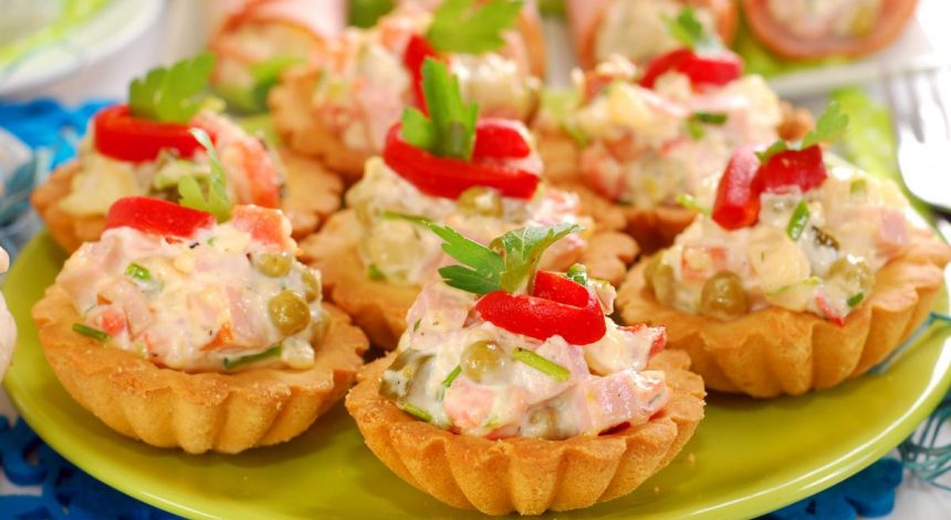 Яскраві та смачні тарталетки: як приготувати апетитну закуску