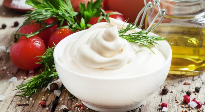 Как приготовить вкусный майонез дома: три простых рецепта