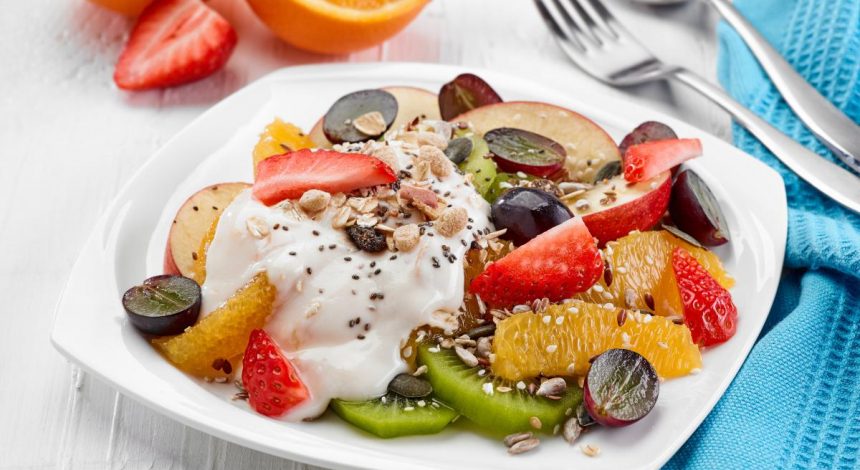 Яркие фруктовые салаты: рецепты вкусного, витаминного блюда