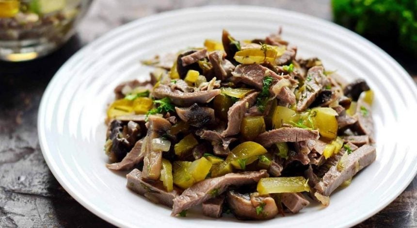 Смачний салат із серцем: як приготувати оригінальну страву