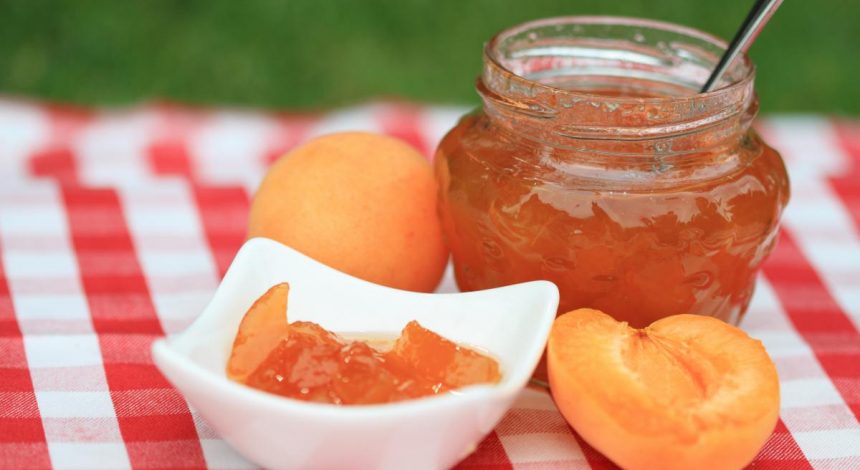 Ароматне абрикосове варення: як приготувати солодкі ласощі