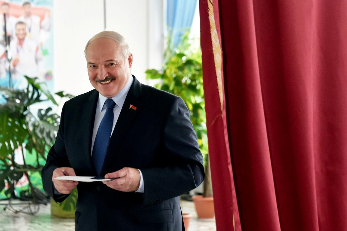 Alexander Lukashenko / REUTERS