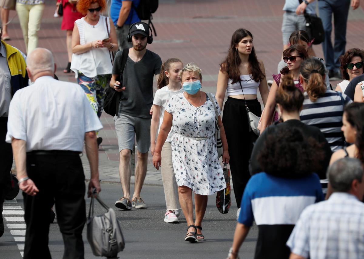 В столице вчера коронавирус обнаружили у 404 киевлян / фото REUTERS