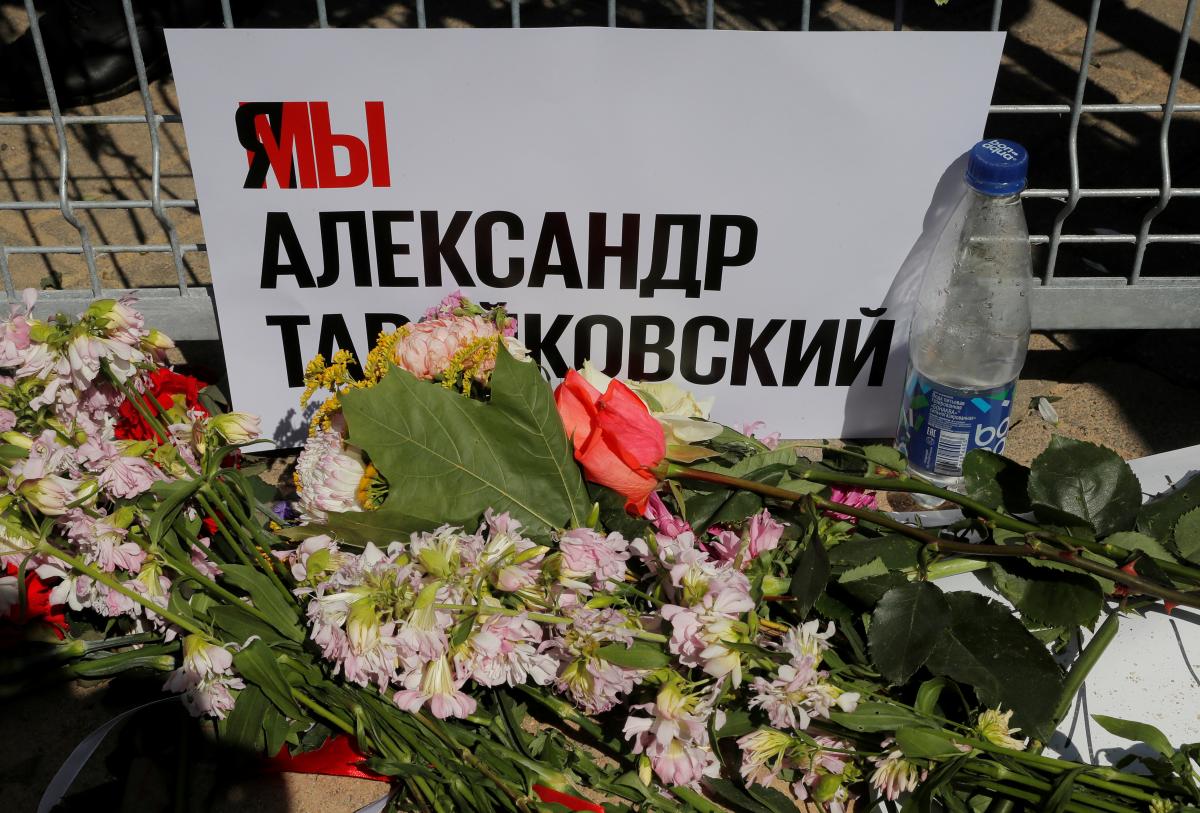 Официально в стране сообщают о двух летальных случаях - с Тарайковским и Вихорем / фото REUTERS Официально в стране сообщают о двух летальных случаях - с Тарайковским и Вихорем / фото REUTERS