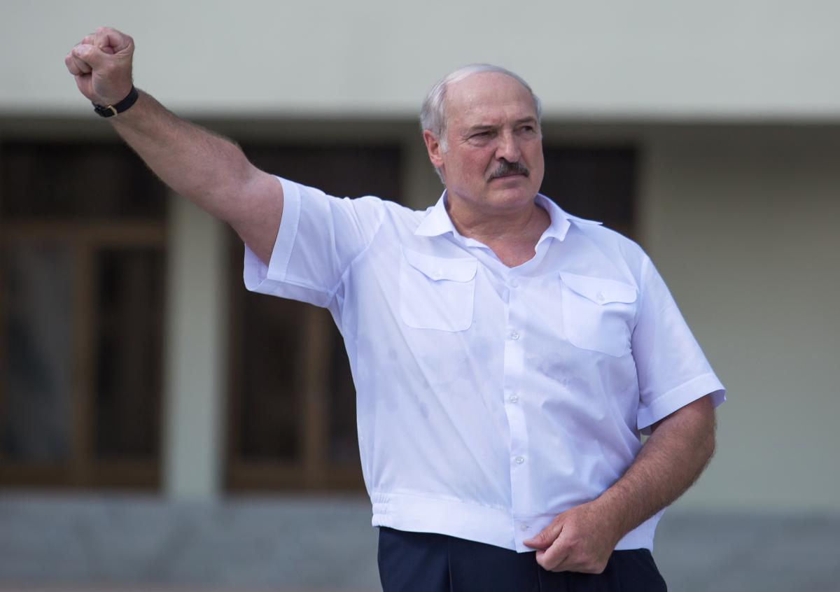 Лукашенко заявил о польских флагах в Беларуси / Фото: REUTERS