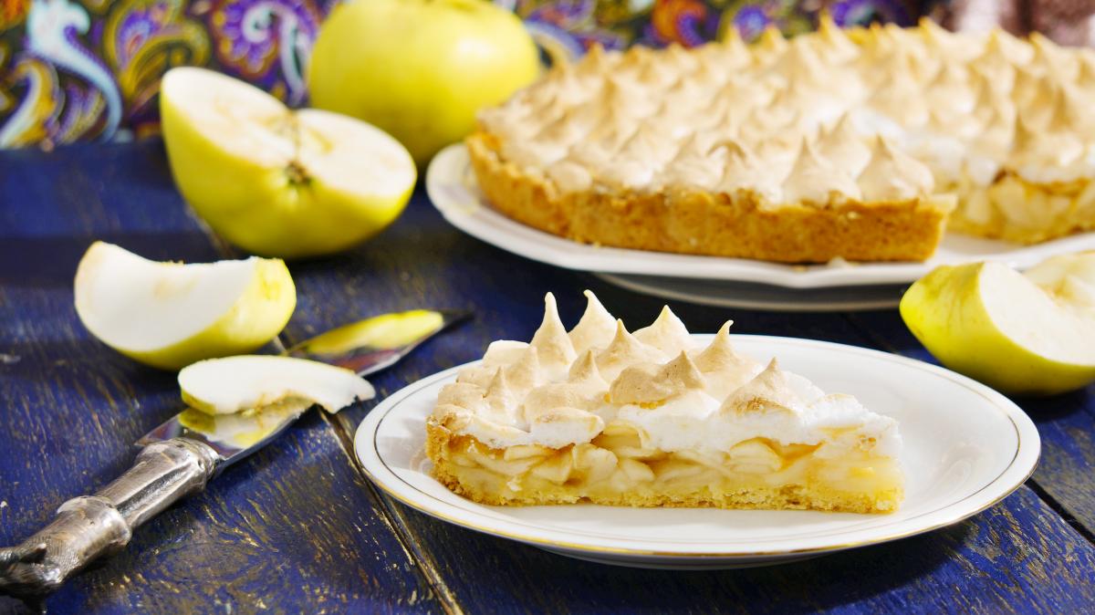 Пирог с яблоками и творогом - рецепт / фото ua.depositphotos.com