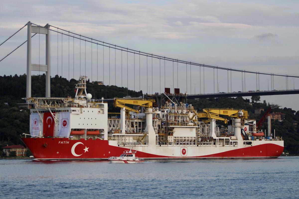 Буровое судно Fatih обнаружило газ на месторождении Tuna-1 / REUTERS
