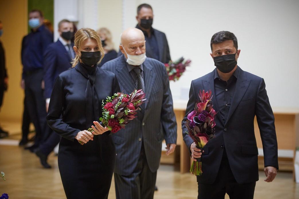 В Киеве прощаются с Борисом Патоном / фото president.gov.ua В Киеве прощаются с Борисом Патоном / фото president.gov.ua
