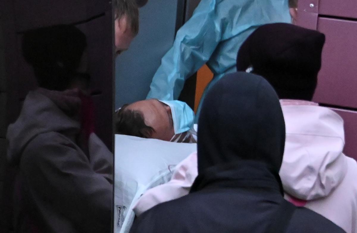 В омській лікарні до Навального нікого не підпускали / фото REUTERS