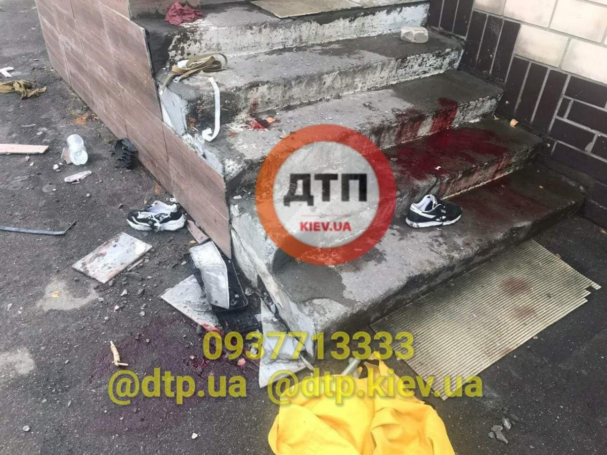 Курсантки у важкому стані / фото dtp.kiev.ua Курсантки у важкому стані / фото dtp.kiev.ua