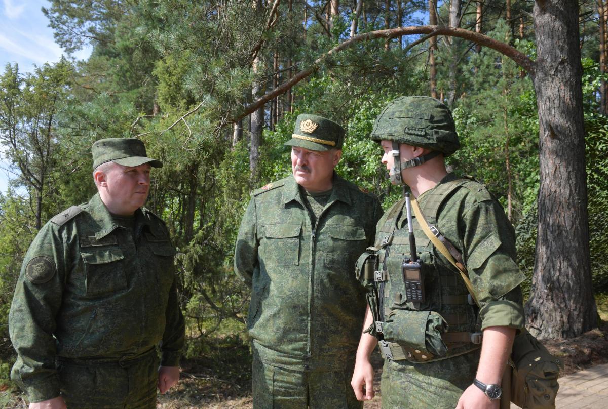 Астролог оцінив ризики нападу Білорусі на Україну / фото: REUTERS Астролог оцінив ризики нападу Білорусі на Україну / фото: REUTERS