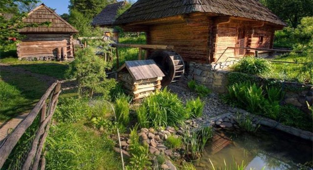 Мандруй Україною. Як відвідати різні куточки Європи за один вікенд