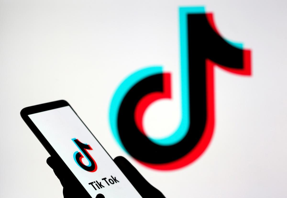 В Украине предлагают запретить TikTok, потому что платформа