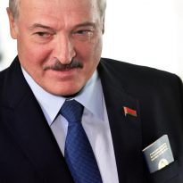 Lukashenko says ready to share powers, but "not under pressure"