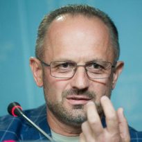Ex-Ambassador Bezsmertnyi doesn't rule out Russia military's involvement in Belarus