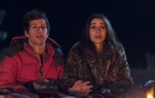 "День бабака" на новий лад: з'явився український трейлер романтичної комедії "Зависнути у Палм-Спрінгз"