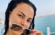 Игривая Настя Каменских показала фото в купальнике