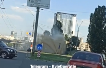 Названо причину появи десятиметрового "фонтану" в центрі Києва (відео)