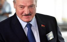 Lukashenko says ready to share powers, but "not under pressure"