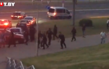 У центрі Мінська спалахнули протести: почалися сутички, ОМОН застосував світлошумові гранати (фото, відео)