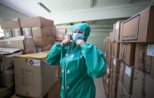 Київстар передав майже 7 тисяч захисних костюмів в лікарні по всій Україні