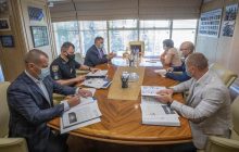 Аваков провел встречу относительно ситуации с поджогом автомобиля программы "Схемы"