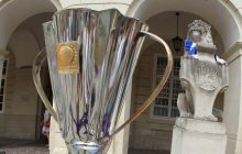 Перша зустріч Луческу з Шахтарем: затверджено дату і місце проведення матчу за Суперкубок України