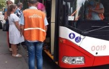 Усиление карантина в Одессе: рассадку пассажиров в транспорте контролируют «посадочные команды» (фото)