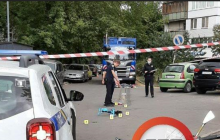 У Києві п'яний водій сміттєвоза збив матір з дворічною дитиною (фото)
