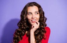 "На все 100": стало известно, как носить трендовое платье-жакет