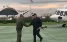 В Кремле отказались комментировать появление Лукашенко с автоматом
