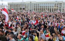 У Мінську тисячі білорусів відсвяткували неофіційний День незалежності (фото)