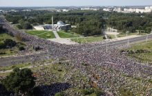"Быстрой смены власти не будет": оппозиционер рассказал, к какому сценарию готовятся противники Лукашенко