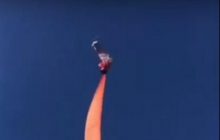 На Тайване огромный воздушный змей унес ребенка в небо (видео)