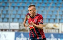 Гол пяткой и победный мяч: украинские футболисты провели результативные матчи в чемпионате Венгрии (видео)