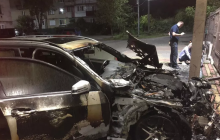 На Закарпатті згоріло авто лідера єврейської общини, він назвав це актом антисемітизму (фото, відео)