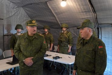 Китай доставил в Беларусь груз военного назначения: что удалось узнать