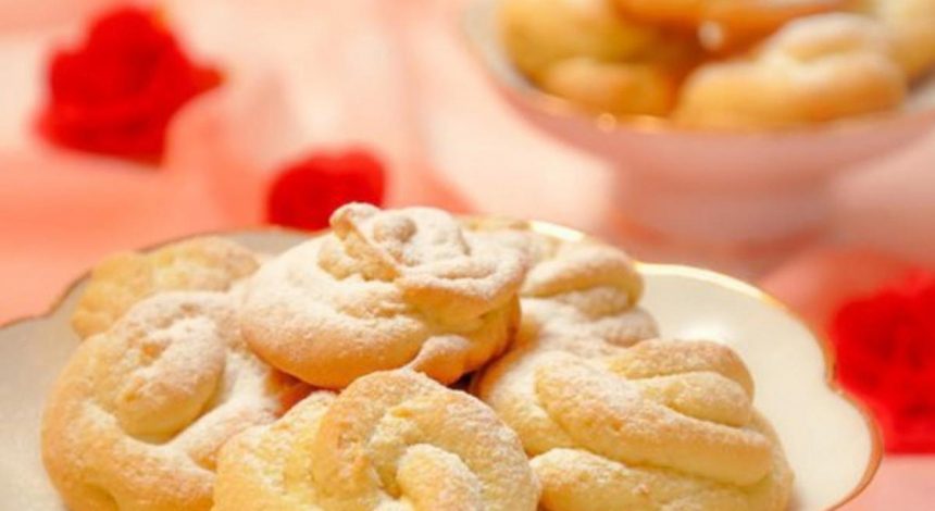 Хрустке пісочне печиво: як приготувати ласощі через м’ясорубку