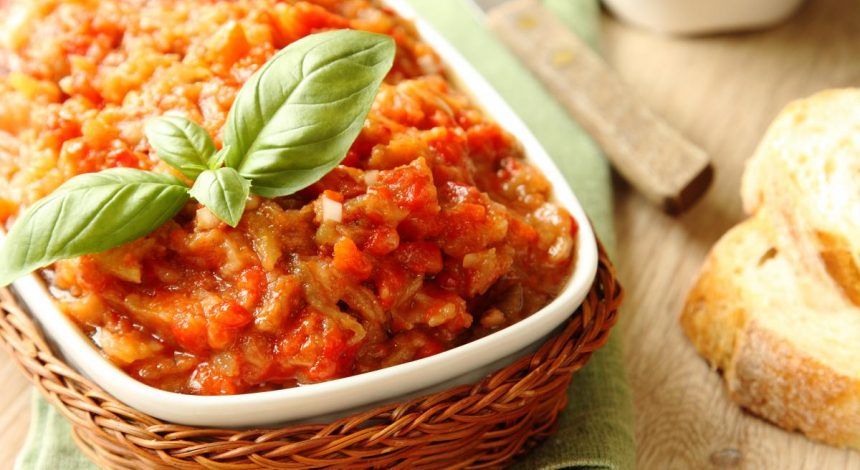 Как приготовить баклажанную икру: рецепты вкусной закуски