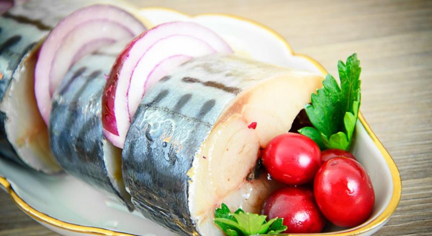 Как вкусно замариновать скумбрию: рецепты невероятно аппетитной рыбки: рецепты невероятно аппетитной рыбки