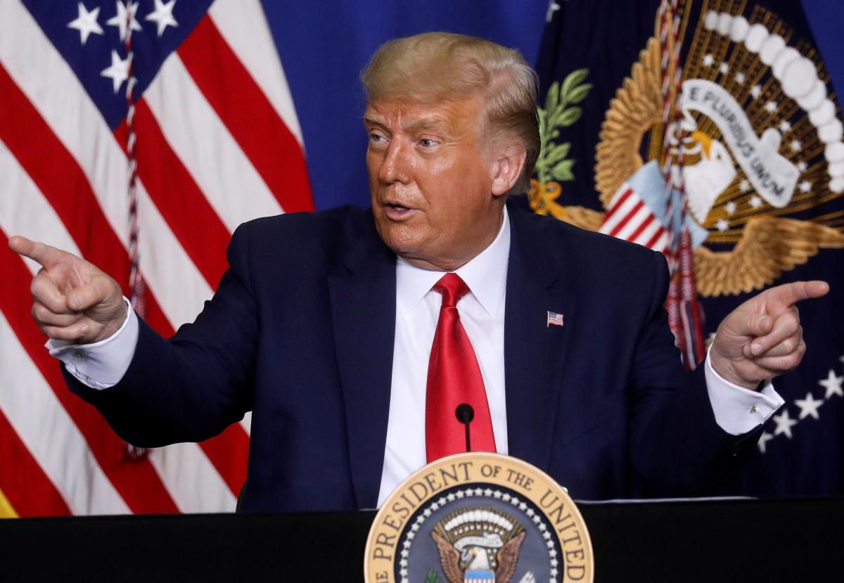Дональд Трамп закликав Ліндсі Грема звернути увагу на більш важливі питання / фото - REUTERS Дональд Трамп закликав Ліндсі Грема звернути увагу на більш важливі питання / фото - REUTERS